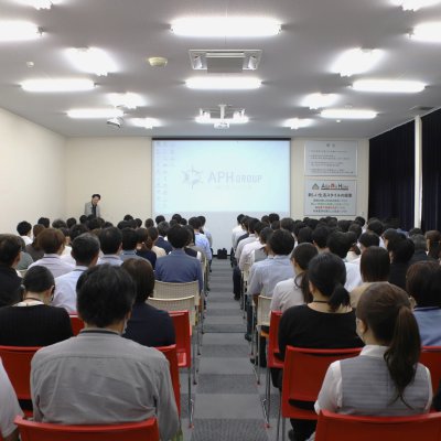 半期全体会議を行いました!